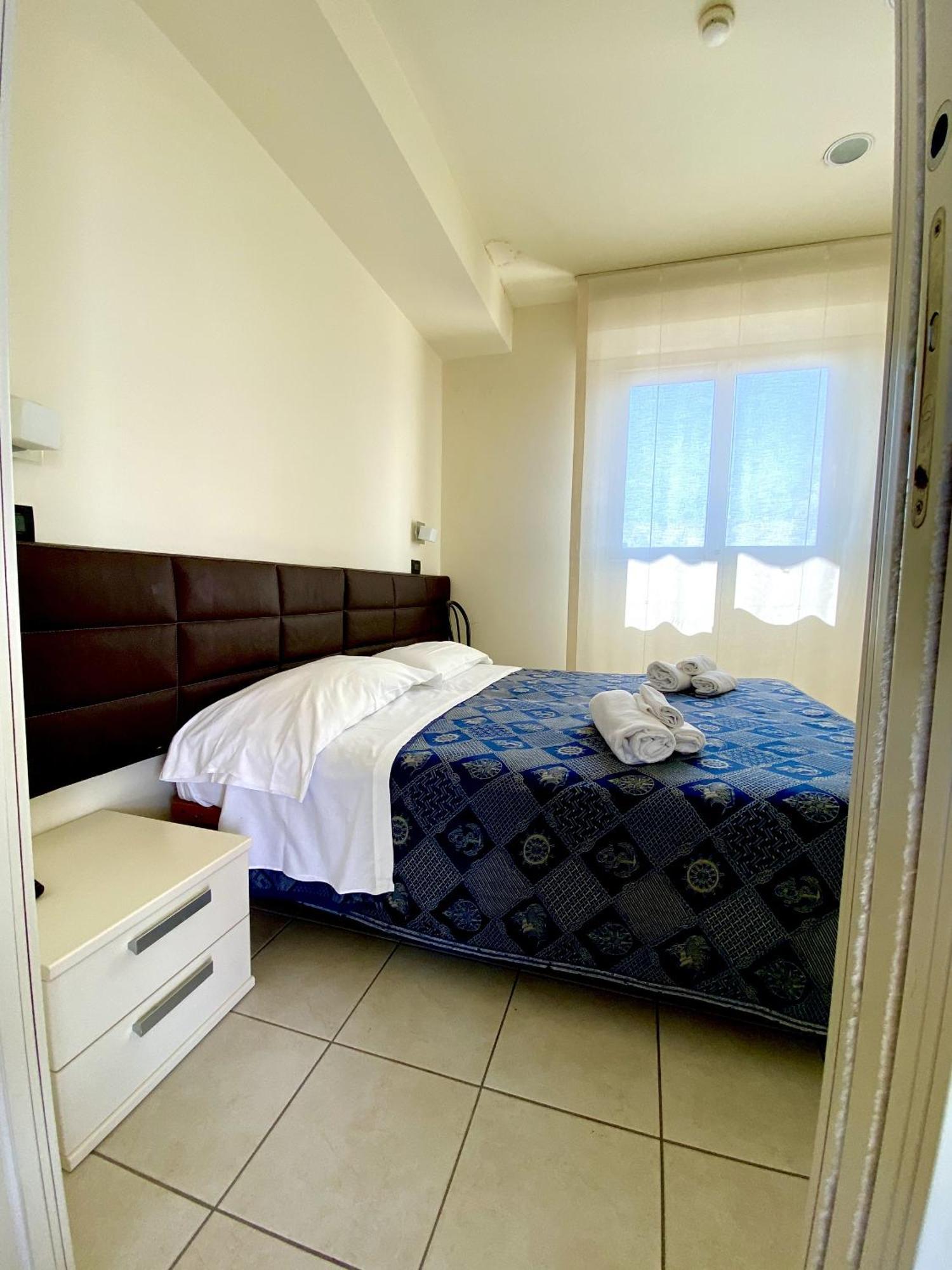 ריצ'יונה Hotel Avana Fronte Mare חדר תמונה