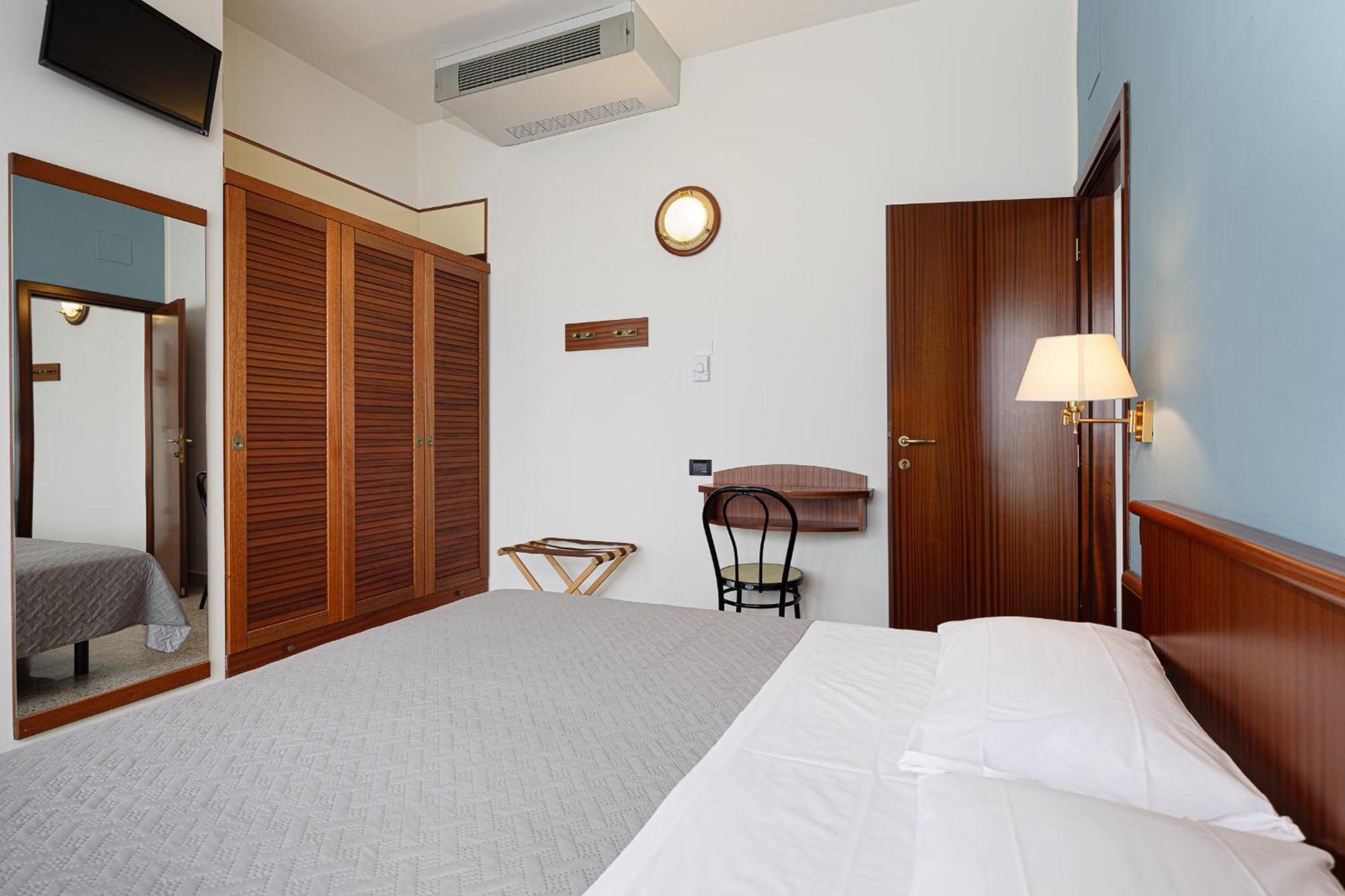 ריצ'יונה Hotel Avana Fronte Mare מראה חיצוני תמונה