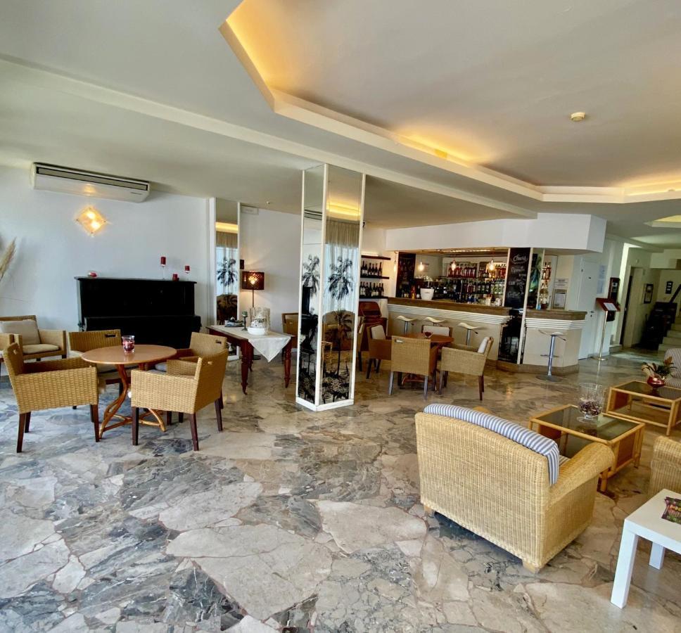 ריצ'יונה Hotel Avana Fronte Mare מראה חיצוני תמונה